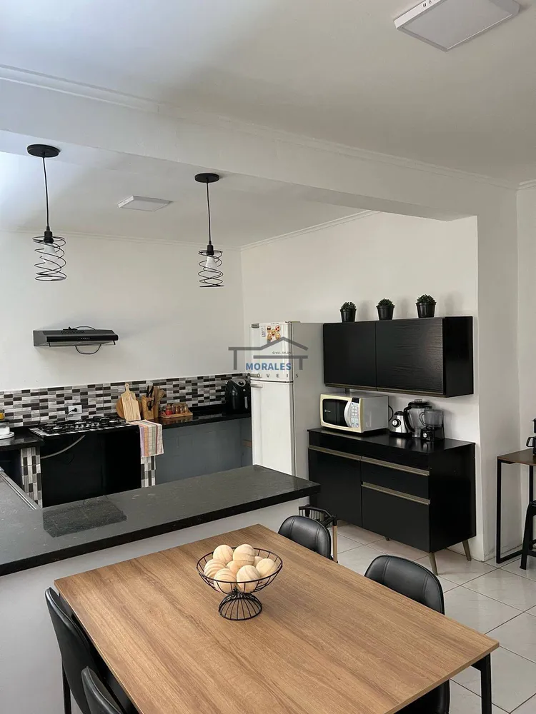 Casa, 3 quartos, 250 m² - Foto 2