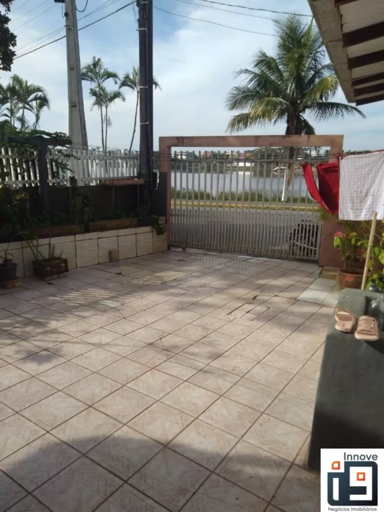 Casa, 4 quartos, 220 m² - Foto 1