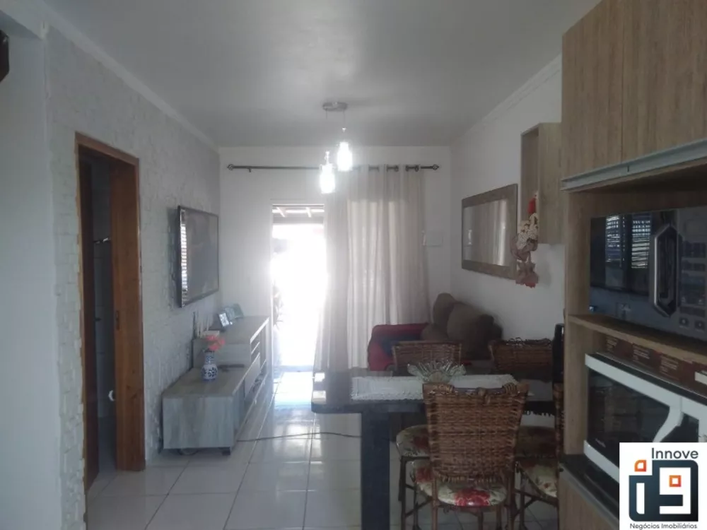 Casa, 2 quartos, 60 m² - Foto 1