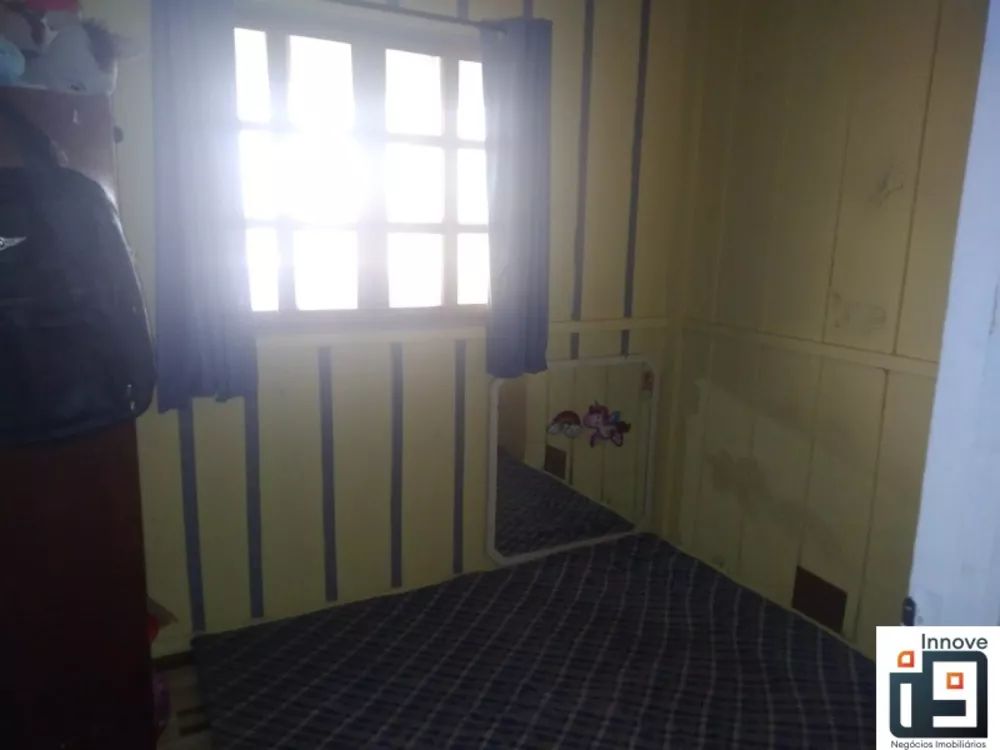 Casa, 5 quartos, 147 m² - Foto 3