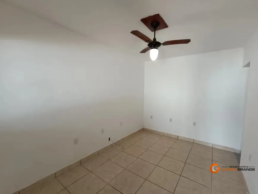 Casa, 2 quartos, 270 m² - Foto 9