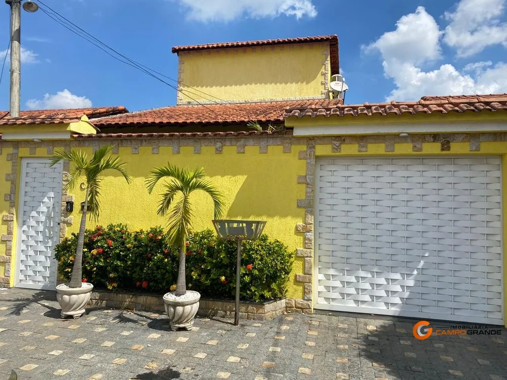 Casa, 5 quartos, 134 m² - Foto 1