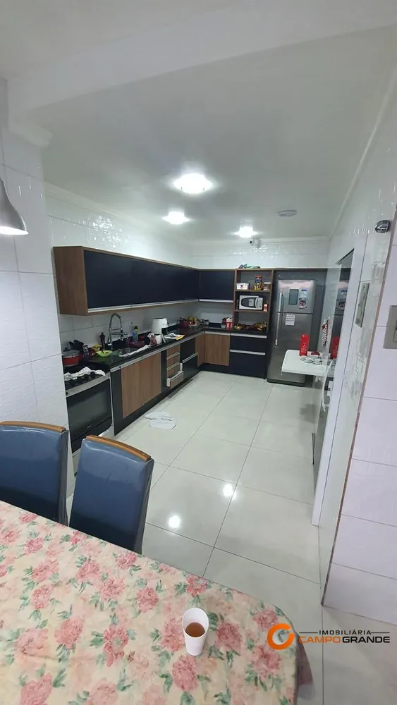 Casa, 3 quartos, 250 m² - Foto 12
