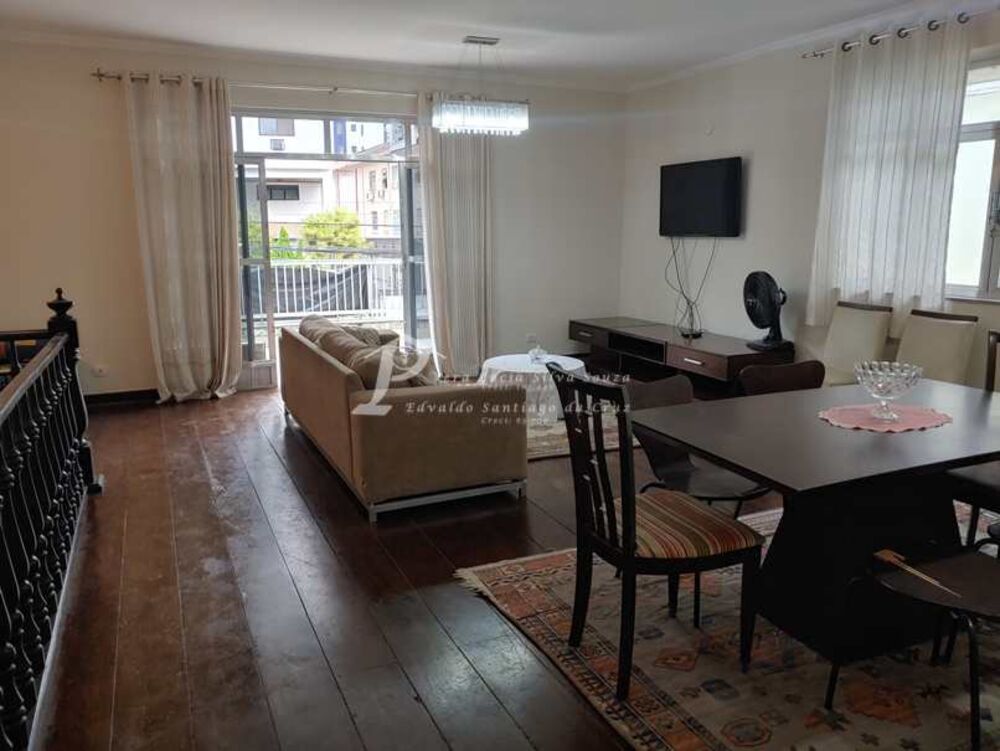 Casa, 3 quartos, 200 m² - Foto 1