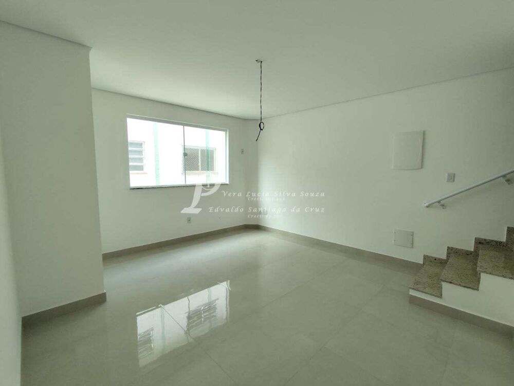 Sobrado à venda com 2 quartos, 100m² - Foto 3
