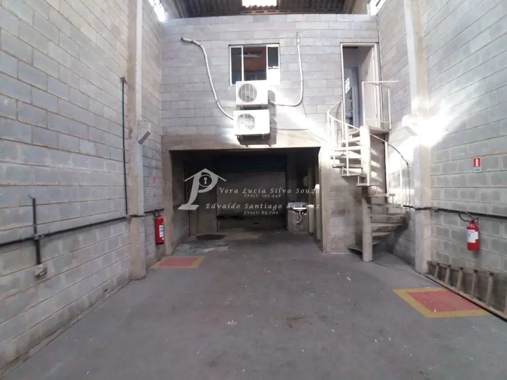Depósito-Galpão, 240 m² - Foto 1