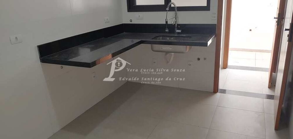 Casa à venda com 2 quartos, 75m² - Foto 3