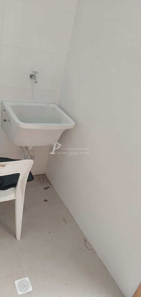 Casa à venda com 2 quartos, 75m² - Foto 5