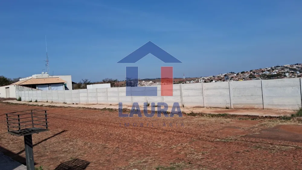 Terreno, 1350 m² - Foto 1