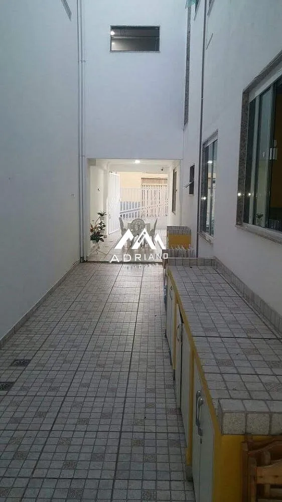 Casa, 5 quartos, 270 m² - Foto 9