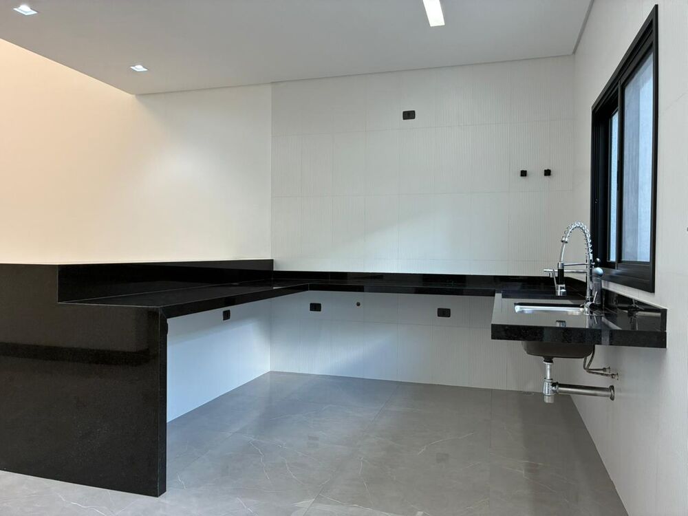 Casa, 4 quartos, 225 m² - Foto 17