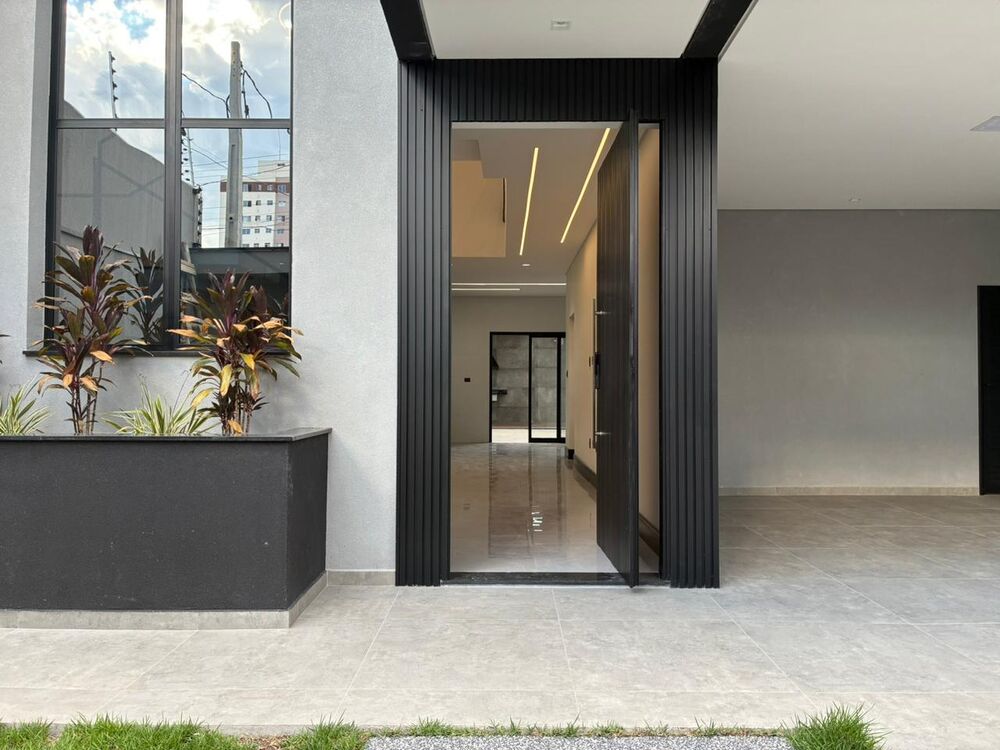 Casa, 4 quartos, 225 m² - Foto 1