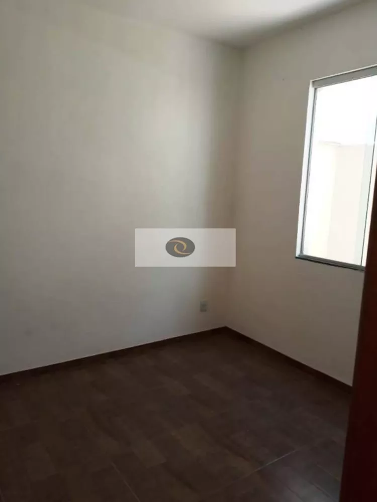 Casa à venda com 3 quartos, 100m² - Foto 11