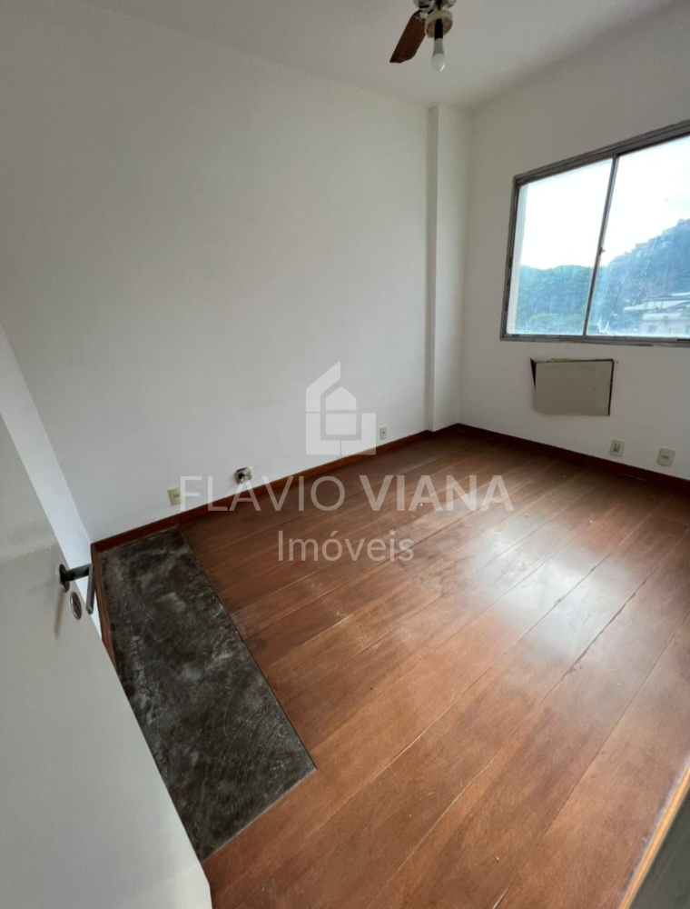 Apartamento à venda com 2 quartos, 52m² - Foto 12