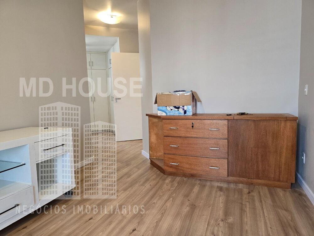 Apartamento, 3 quartos, 158 m² - Foto 1