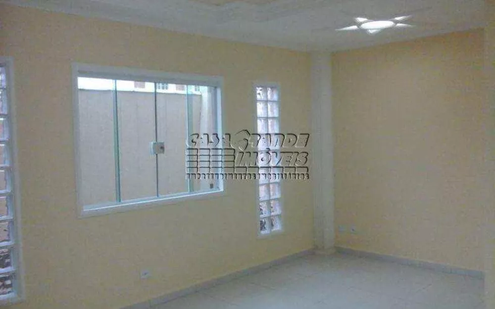 Sobrado à venda com 2 quartos, 70m² - Foto 3