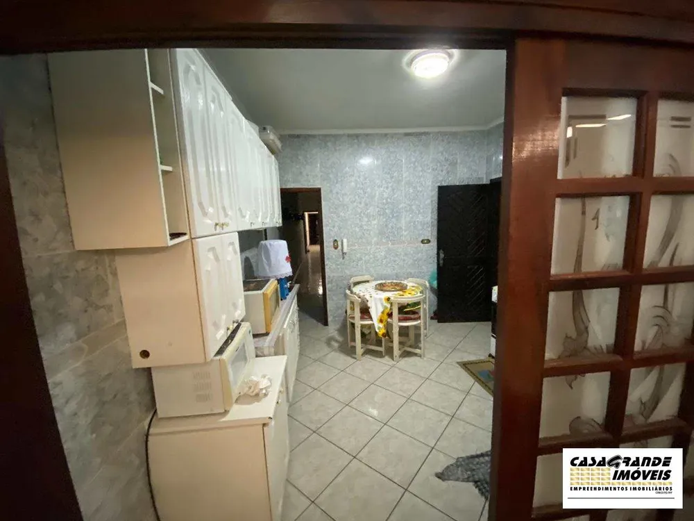 Casa, 3 quartos, 183 m² - Foto 4