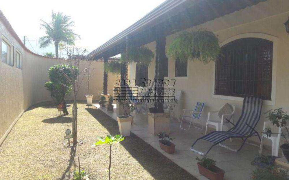 Casa, 3 quartos, 255 m² - Foto 1