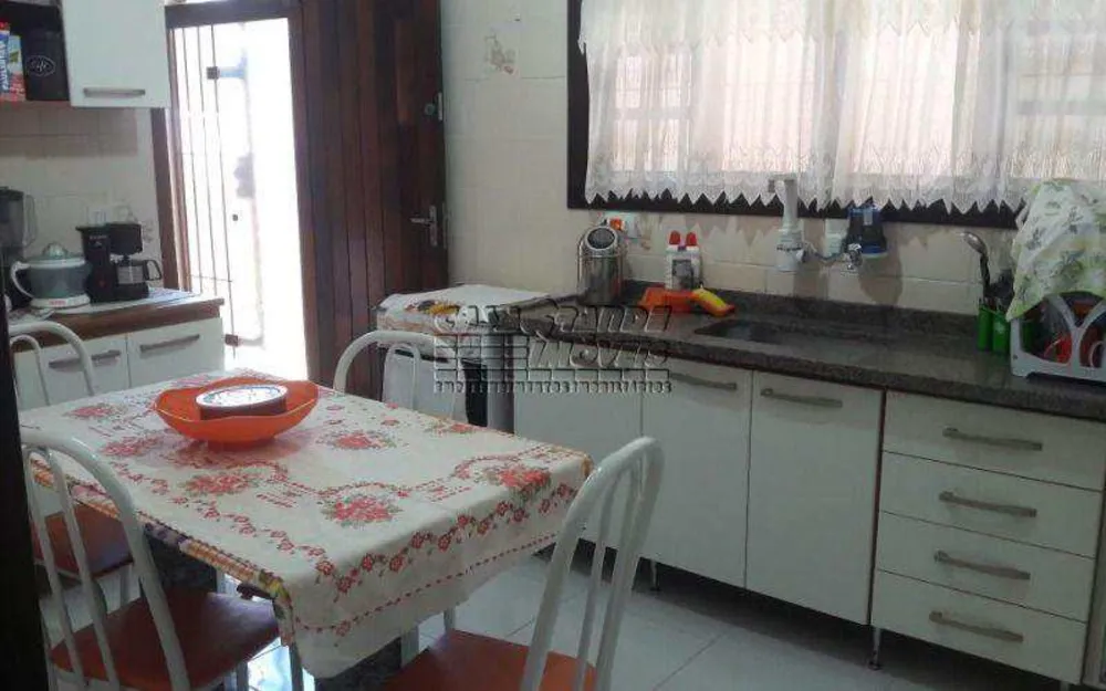Casa, 3 quartos, 255 m² - Foto 15