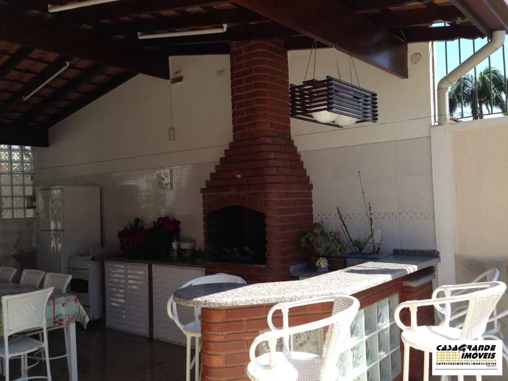 Casa, 3 quartos, 230 m² - Foto 4