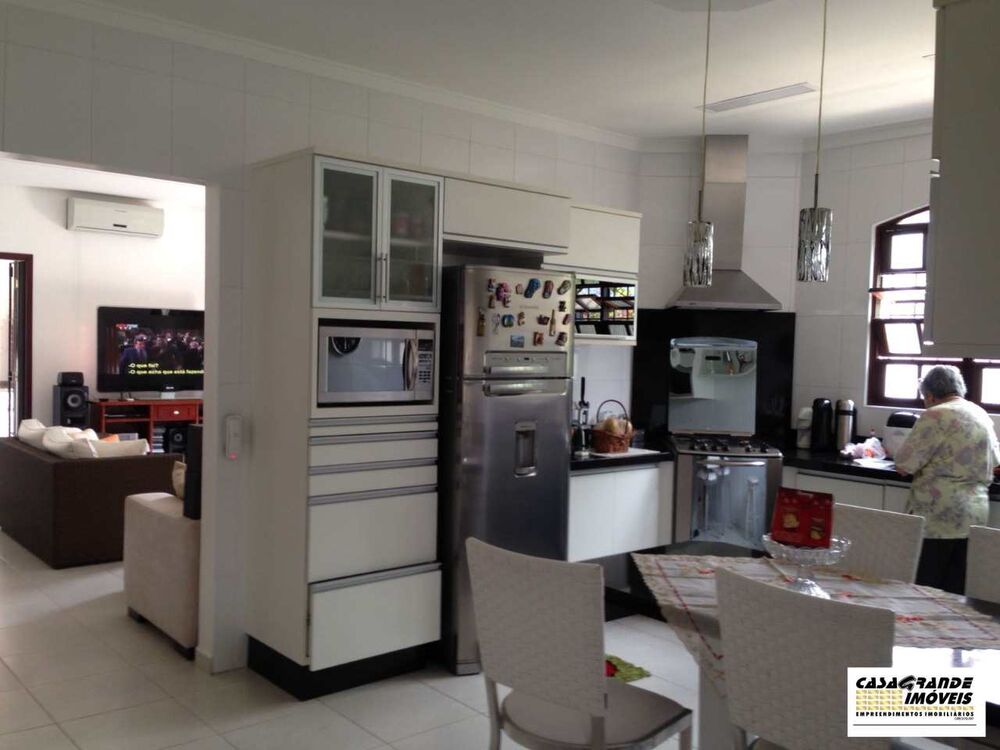 Casa, 3 quartos, 230 m² - Foto 6