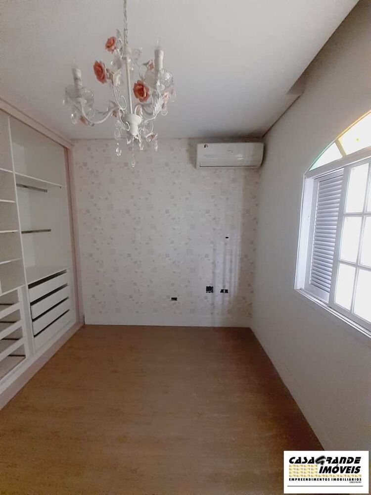Casa, 3 quartos, 220 m² - Foto 19