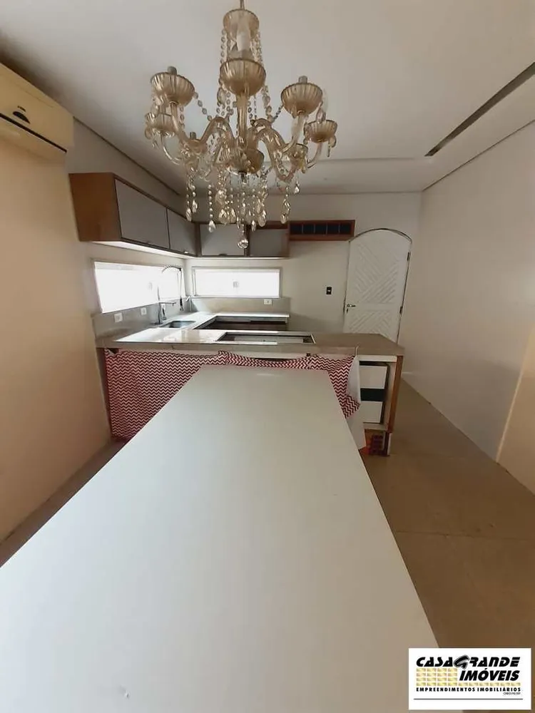 Casa, 3 quartos, 220 m² - Foto 8