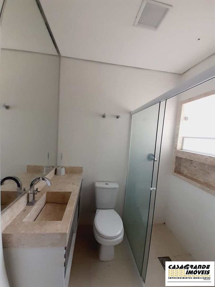 Casa, 3 quartos, 220 m² - Foto 1