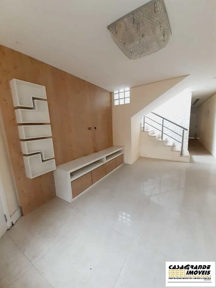 Casa, 3 quartos, 220 m² - Foto 11