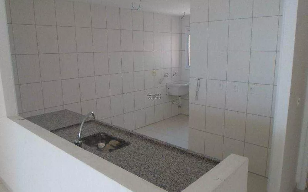 Apartamento à venda com 2 quartos, 69m² - Foto 4