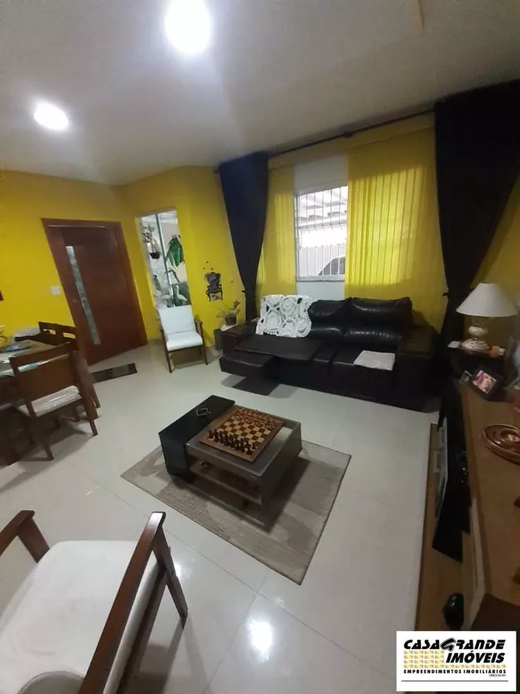 Casa à venda com 3 quartos, 248m² - Foto 14