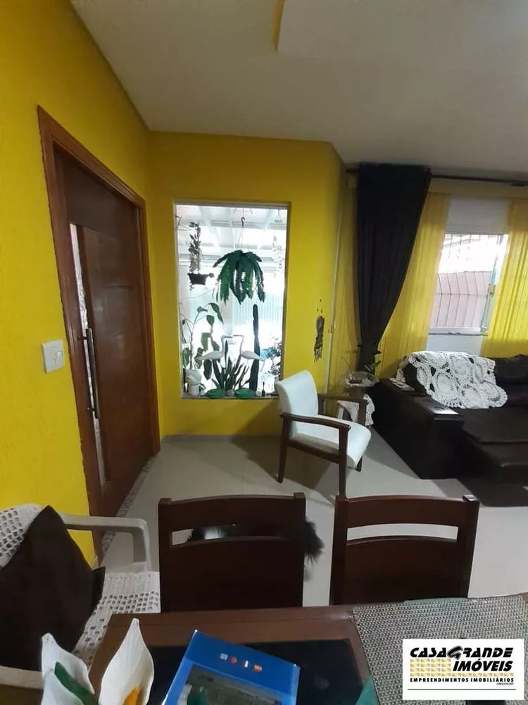 Casa à venda com 3 quartos, 248m² - Foto 15