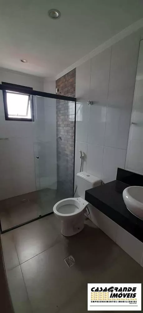 Apartamento à venda com 3 quartos, 159m² - Foto 12