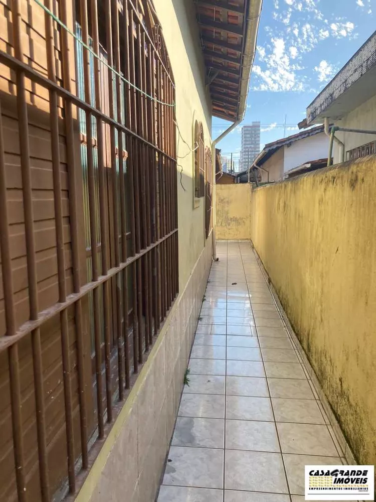 Casa à venda com 2 quartos, 71m² - Foto 3