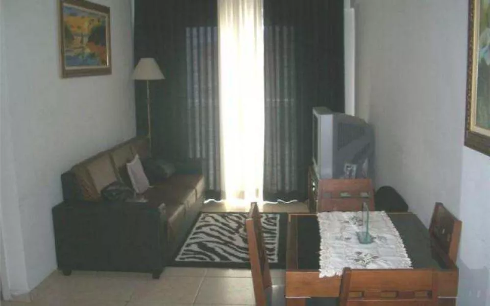 Apartamento à venda com 2 quartos, 70m² - Foto 3