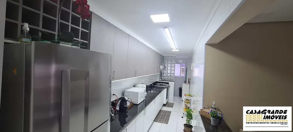 Apartamento, 3 quartos, 204 m² - Foto 2