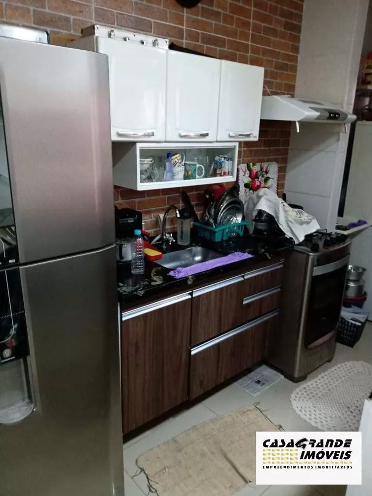 Casa de Condomínio à venda com 2 quartos, 50m² - Foto 6