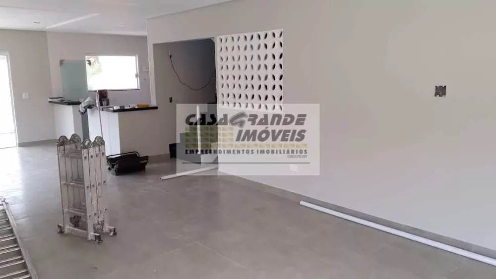 Casa à venda com 4 quartos, 180m² - Foto 15