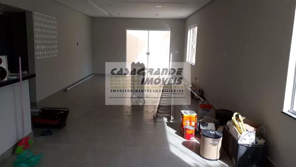 Casa à venda com 4 quartos, 180m² - Foto 16