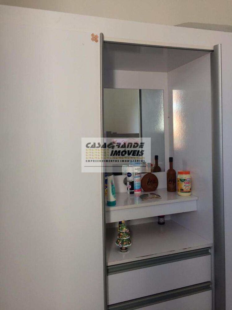Apartamento, 2 quartos, 77 m² - Foto 2