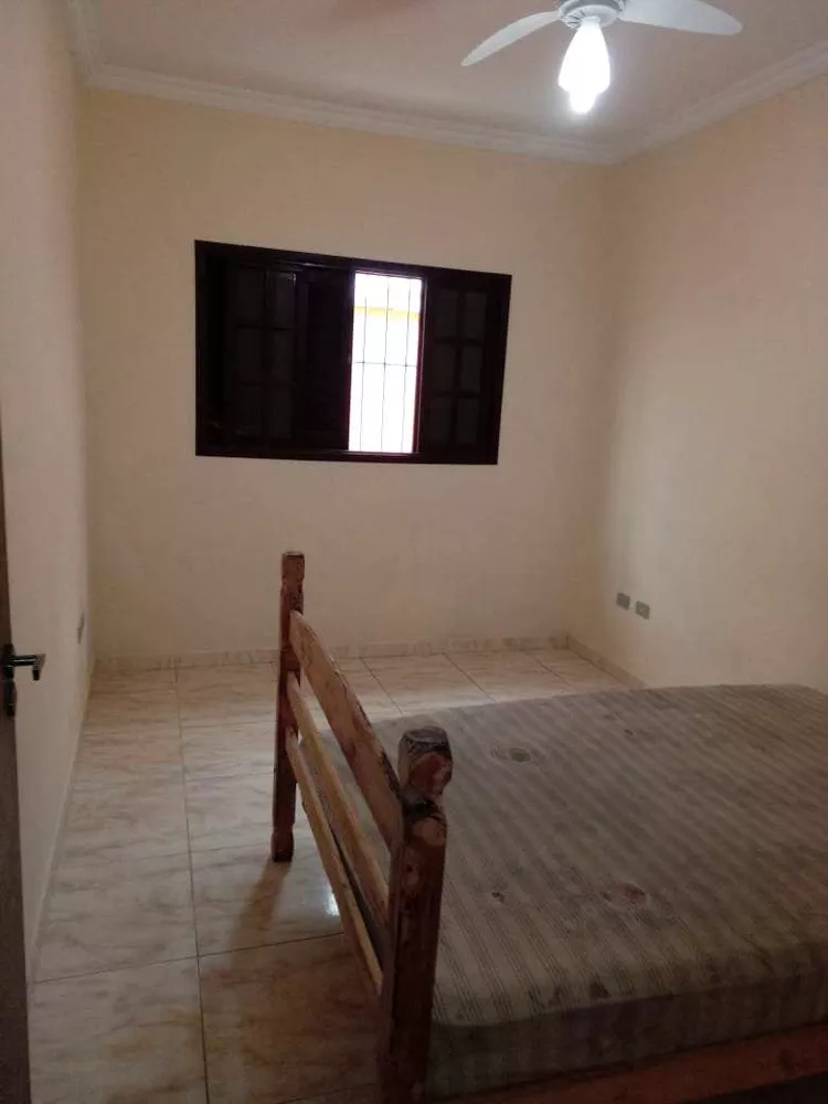 Casa à venda com 3 quartos, 100m² - Foto 2