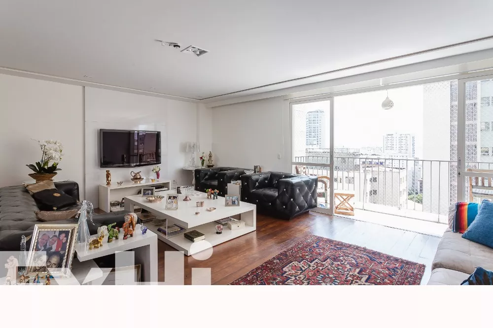 Apartamento à venda com 3 quartos, 247m² - Foto 2