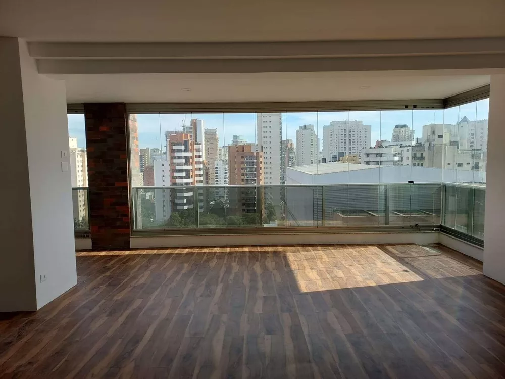 Apartamento à venda com 3 quartos, 160m² - Foto 2