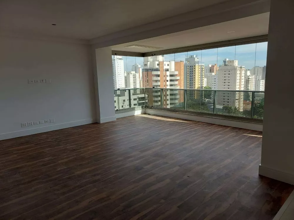 Apartamento à venda com 3 quartos, 160m² - Foto 3