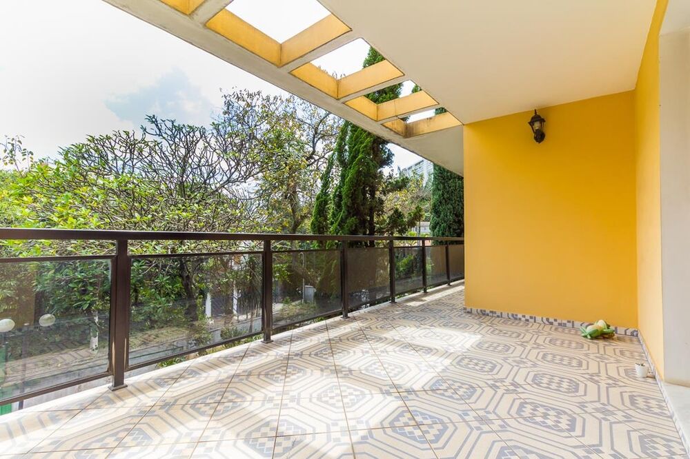 Casa Comercial à venda com 5 quartos, 452m² - Foto 13