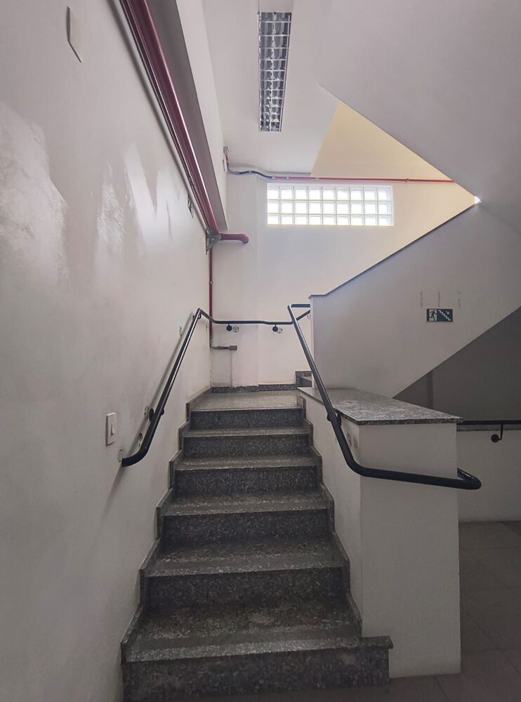 Prédio Inteiro, 1600 m² - Foto 1