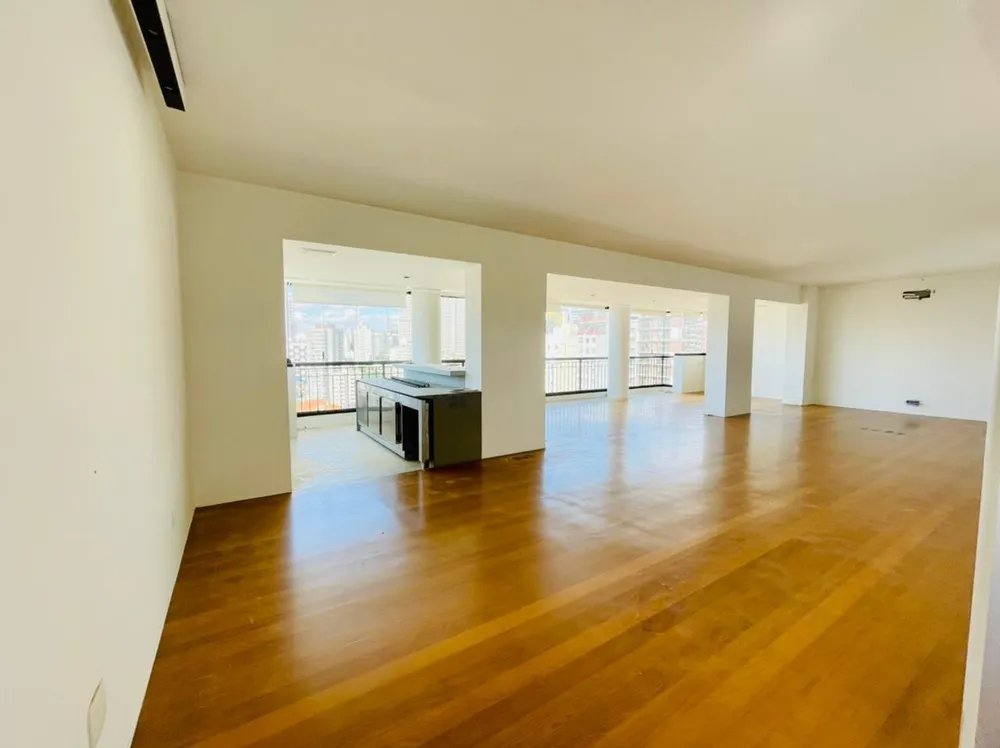 Apartamento, 3 quartos, 215 m² - Foto 1