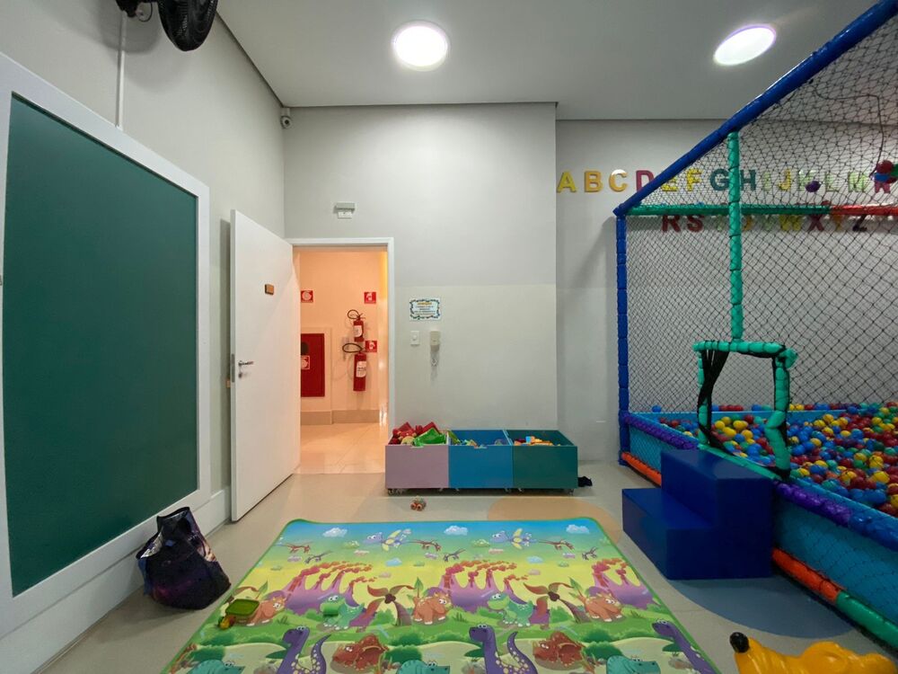 Apartamento para alugar com 3 quartos, 81m² - Foto 20