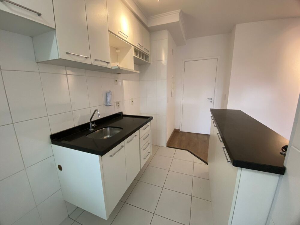Apartamento para alugar com 3 quartos, 81m² - Foto 4