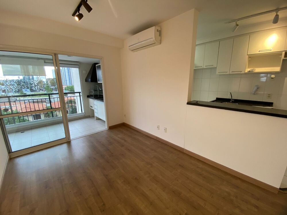 Apartamento para alugar com 3 quartos, 81m² - Foto 2